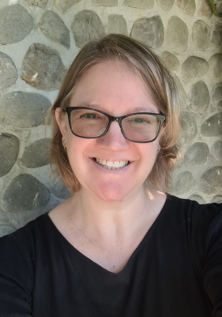 Louise McKay - Fractional Newsletter Manager - On Point Email Marketing